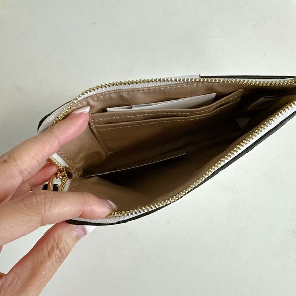 Coach CS602 Corner Zip Wristlet In Signature Canvas IN Chalk Glacierwhite - Picture 4 of 5